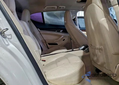 2011 Porsche Panamera 2 z USA, uszkodzony, nr VIN WP0AA2A72BL019384